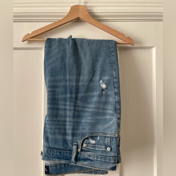 Lightly distressed Abercrombie jeans - Picture 3 of 4